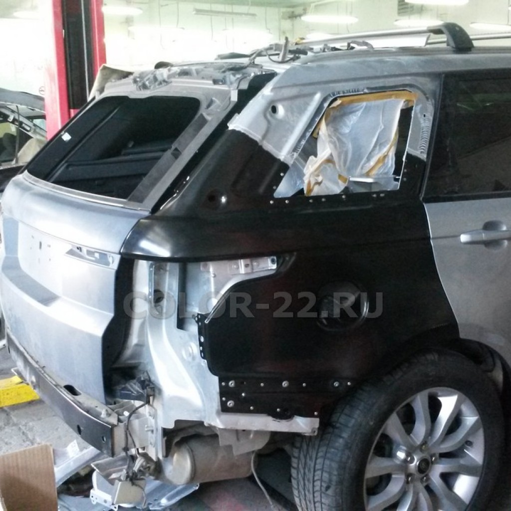 Замена задней алюминиевой боковины в Range Rover Sport